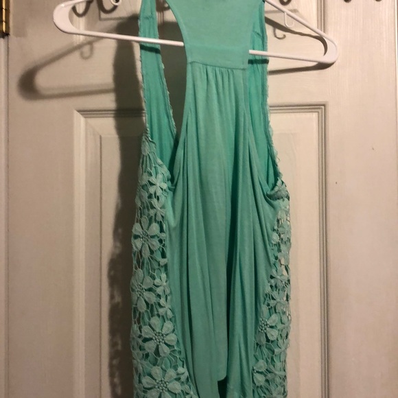 Made for me to look amazing mint green halter - Picture 4 of 4